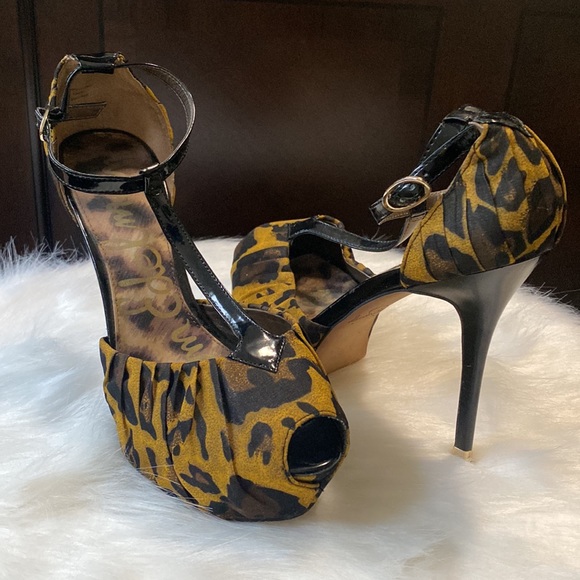 Sam Edelman Leopard Print T-Strap Stilleto - Picture 4 of 8